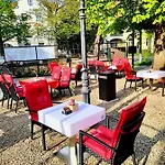 Mustang Am Grossen Garten 酒店 3*