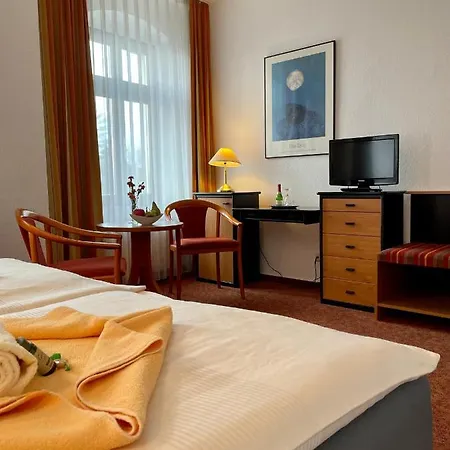 Hotel Mustang Am Grossen Garten 3*