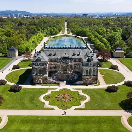 Mustang Am Grossen Garten Отель 3*