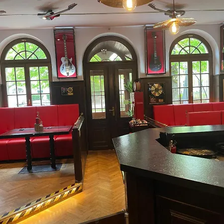 酒店 Mustang Am Grossen Garten 3*