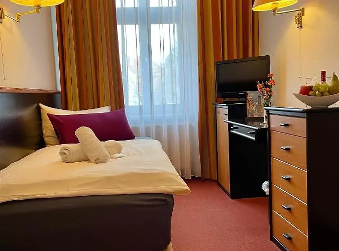 Mustang Am Grossen Garten Отель