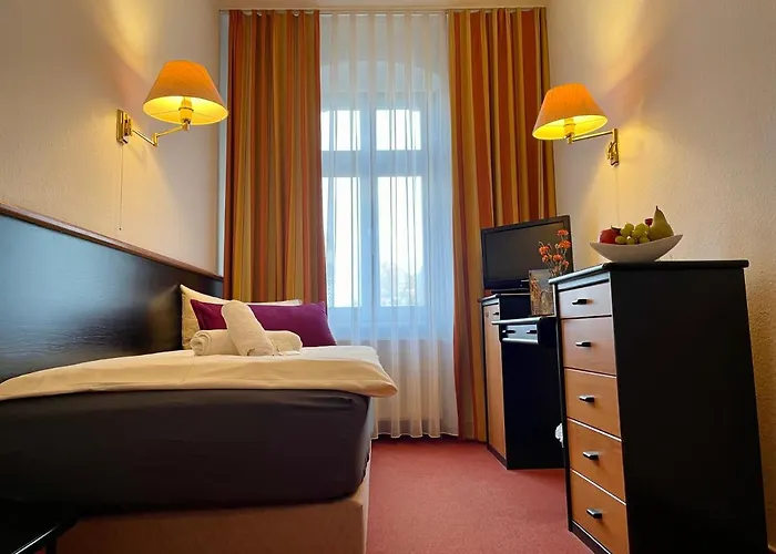 Mustang Am Grossen Garten Hotel