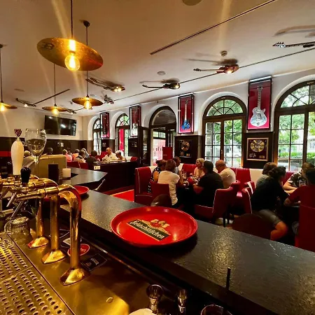 Mustang Am Grossen Garten Drážďany